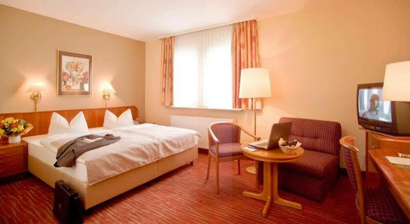 Novum Hotel Mannheim City Екстериор снимка